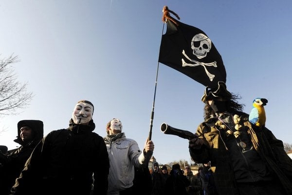 2014-05-protest-c48deskc3a9-pirc3a1tskc3a9-strany-proti-smlouvc4