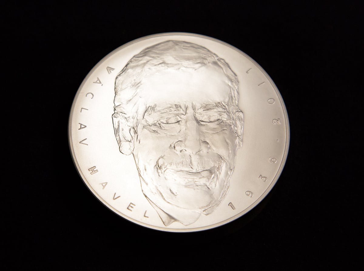 Stříbrná kilogramová investiční medaile Václav Havel