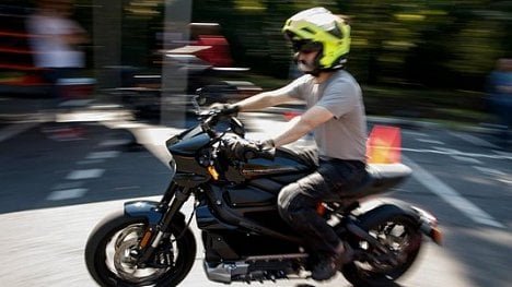 Náhledový obrázek - Harley-Davidson se s elektrickou motorkou přepočítal. Mladí si ji nemohou dovolit