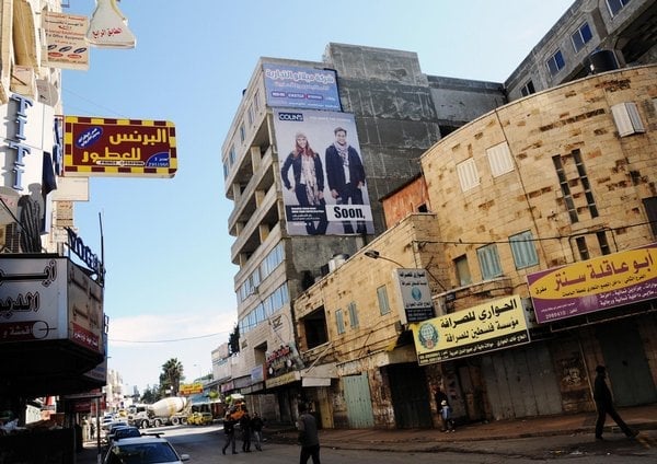 2018-08-ramallc3a1h-symbol-ekonomickc3a9-politiky-fajc3a1dismu-3