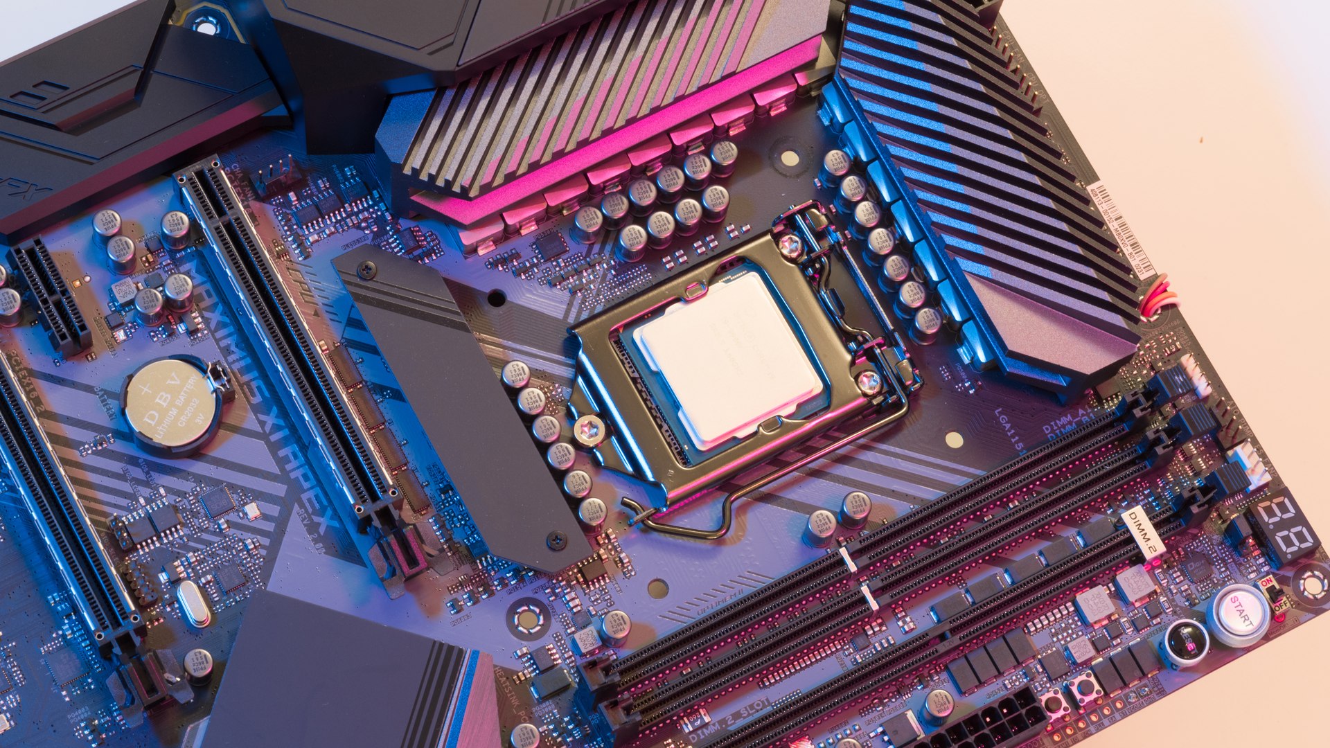 Základní deska s procesorem Intel