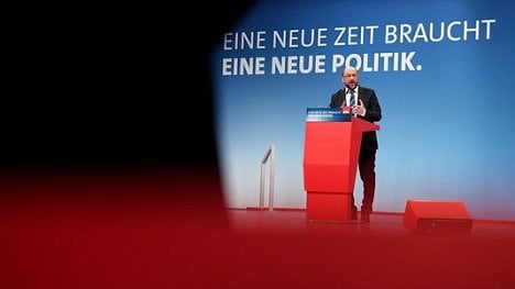 Náhledový obrázek - Německá velká koalice se přiblížila: SPD zahájí jednání s Merkelovou