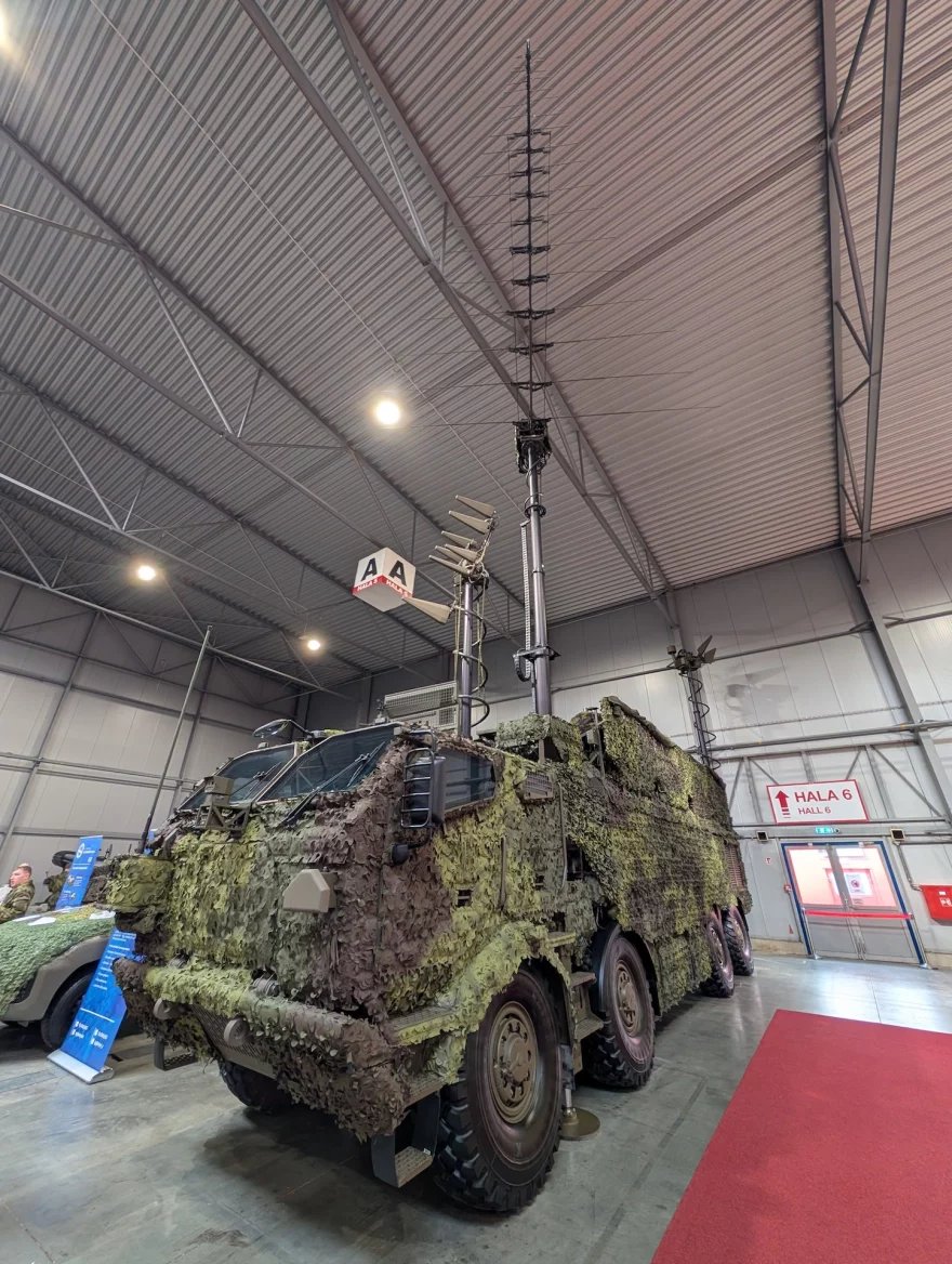 Rušička STARKOM, české kladivo na signály