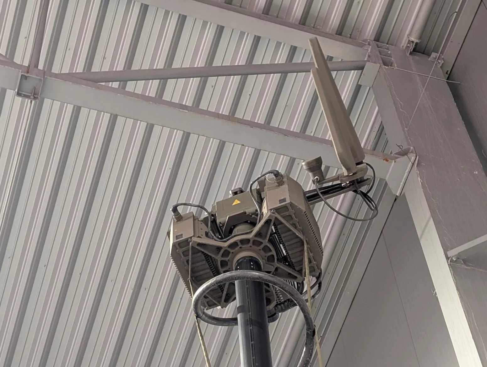 Rušička STARKOM, české kladivo na signály