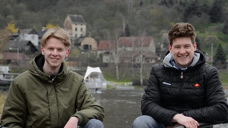 Náhledový obrázek - Současné veslařské trenažéry se jim zdály nepraktické, a tak čeští studenti vyvinuli vlastní. Nadšený je z něj i mistr světa Synek