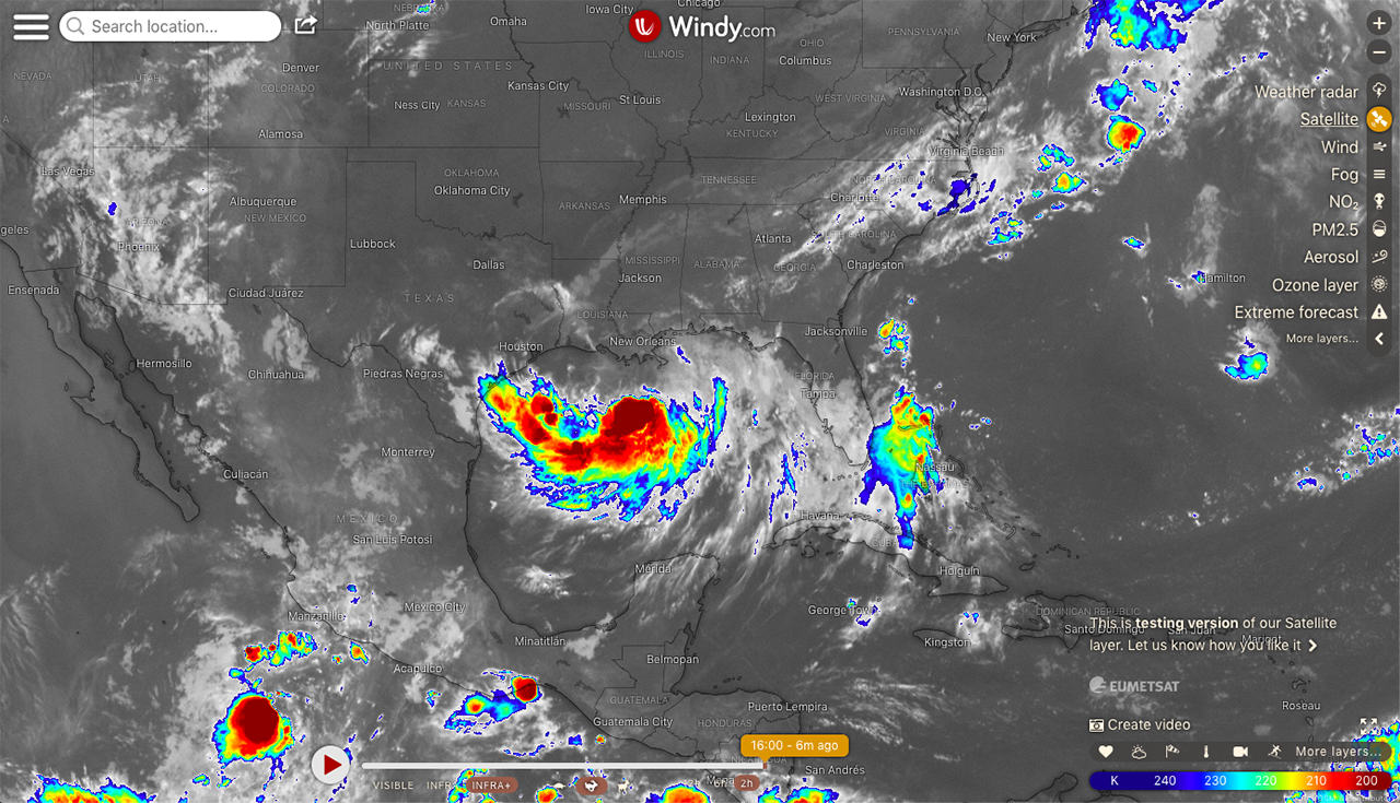 Animované satelitní snímky ve Windy.com