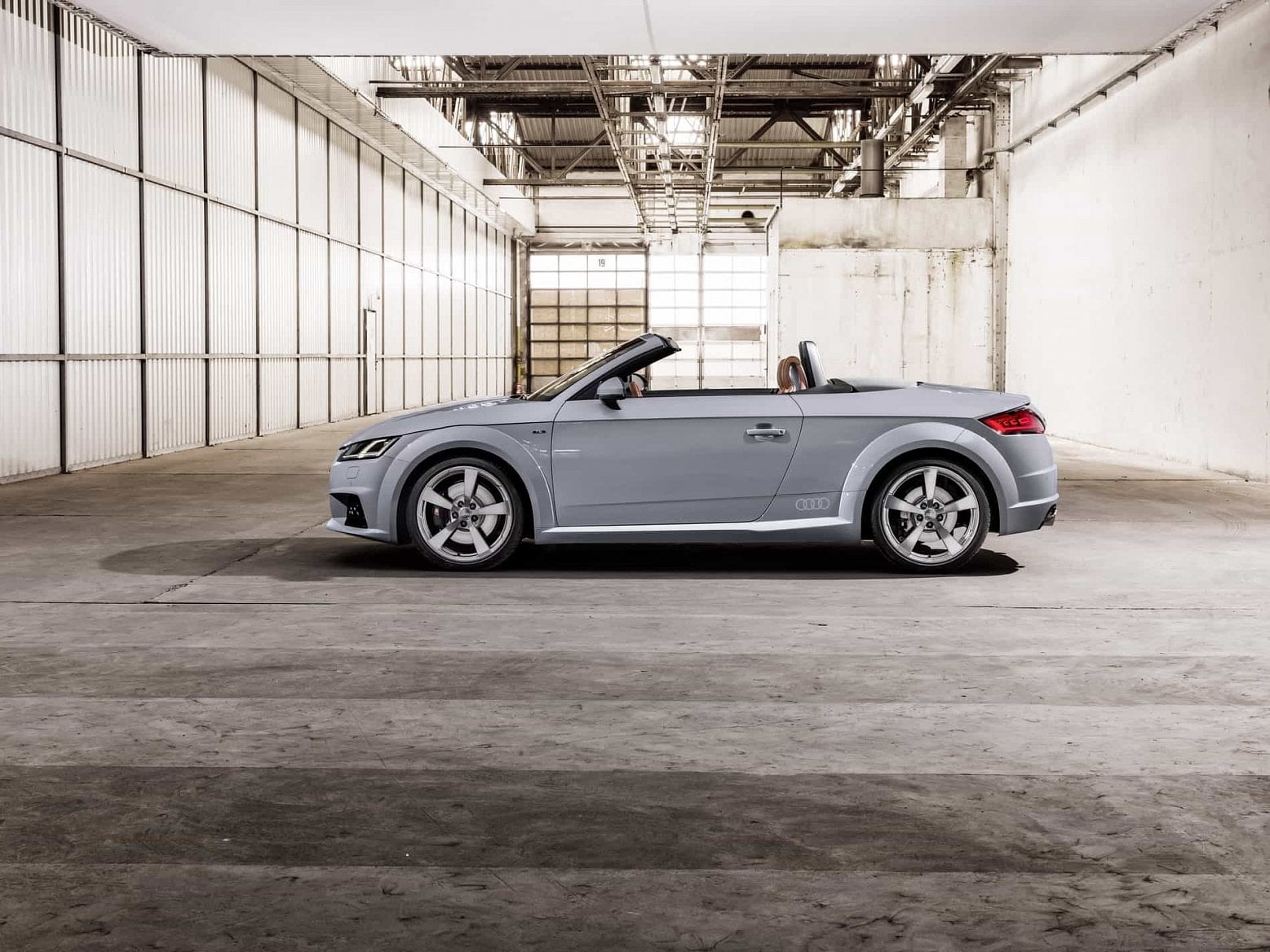 2019-08-kradeze-audi-tt-roadster.jpg