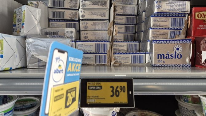 Máslo pod třicet korun, Albert