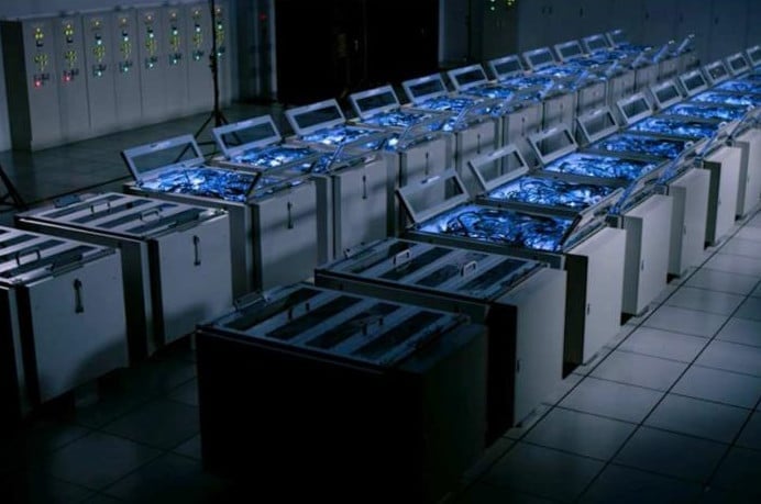 Obrovský japonský superpočítač používá procesory Intel Xeon a jeho výkon je 28 PFLOPS.