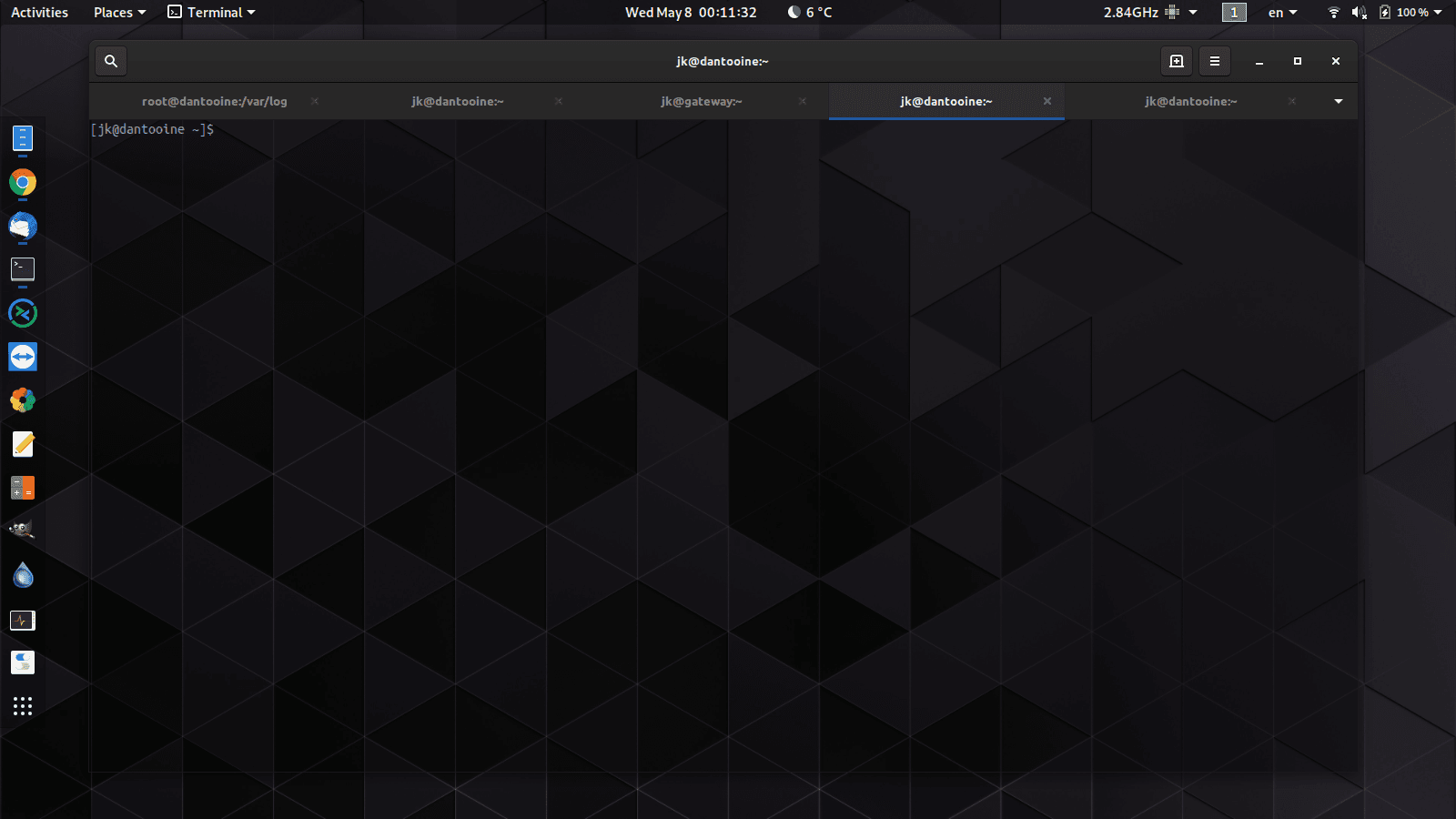 fc30 + gnome shell + terminal, klasicka pracovni sestava