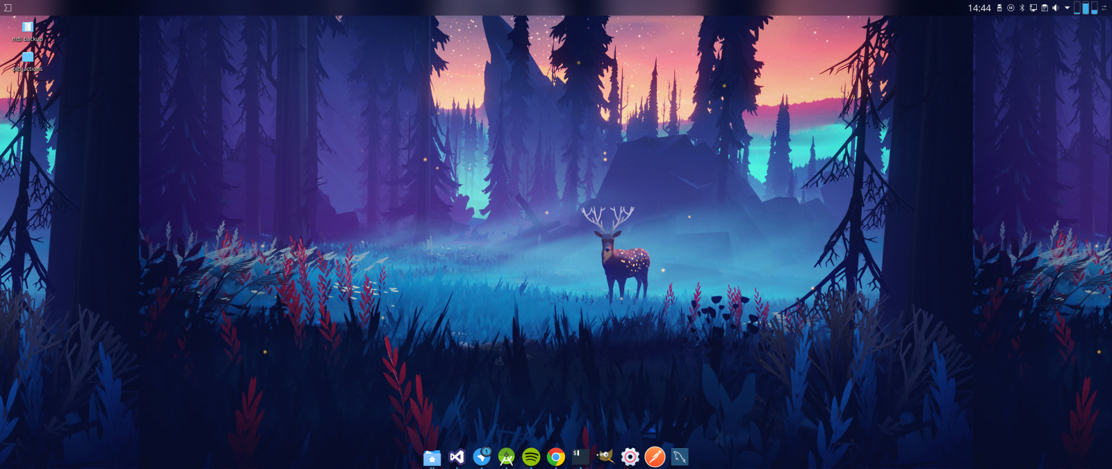 Manjaro KDE, screenshot pomocí Spectacle, Theme Deepin, Icons Papirus