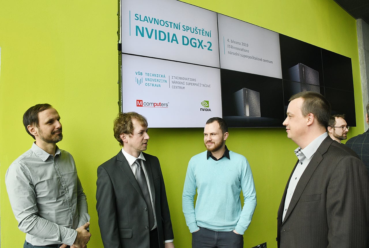 Spuštění superpočítače Nvidia DGX-2 na IT4Innovations v Ostravě
