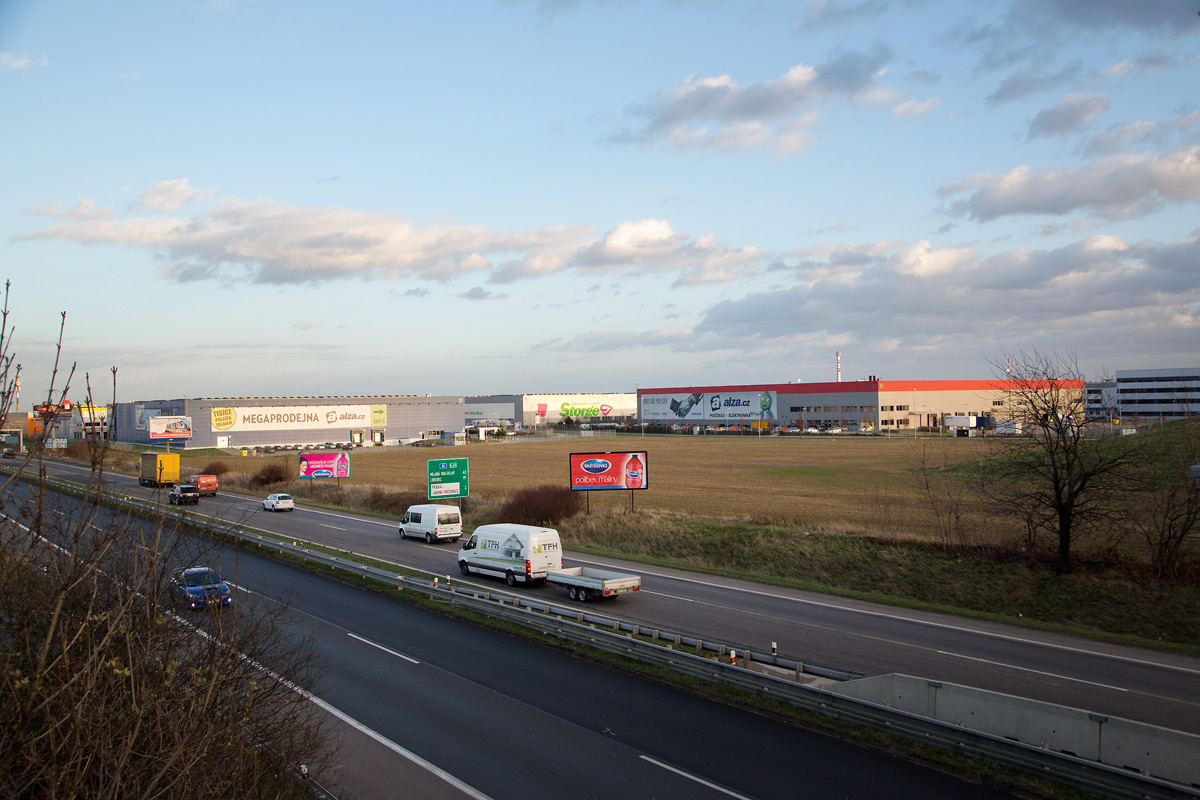 Alza má před Vánoci napilno