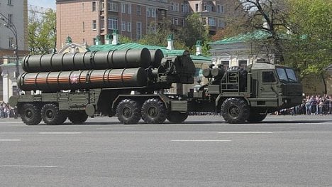 Náhledový obrázek - Putin nabízí Erdoganovi rakety S-400