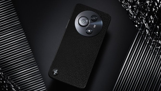 TCL 60
