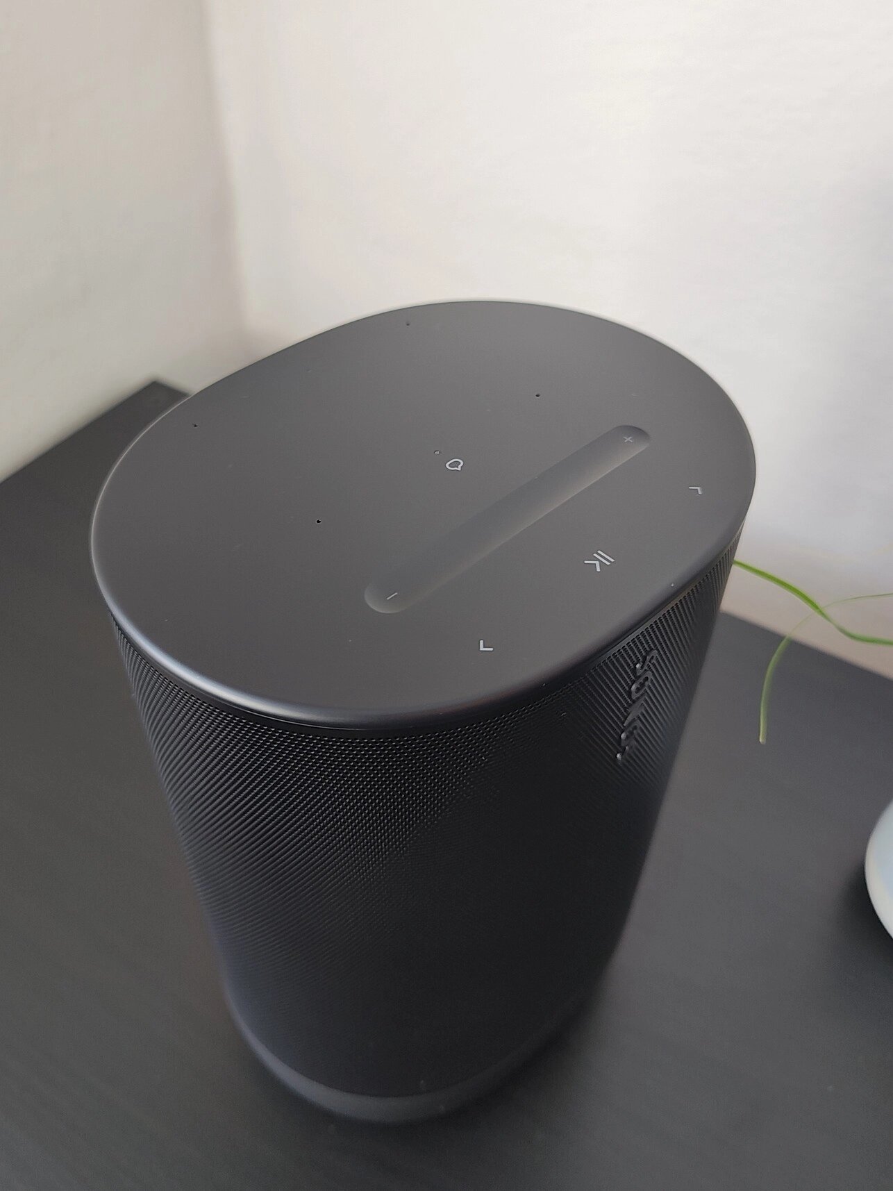 Dotykové kapacitní ovládání rozšířila posuvná linka pro změnu hlasitosti