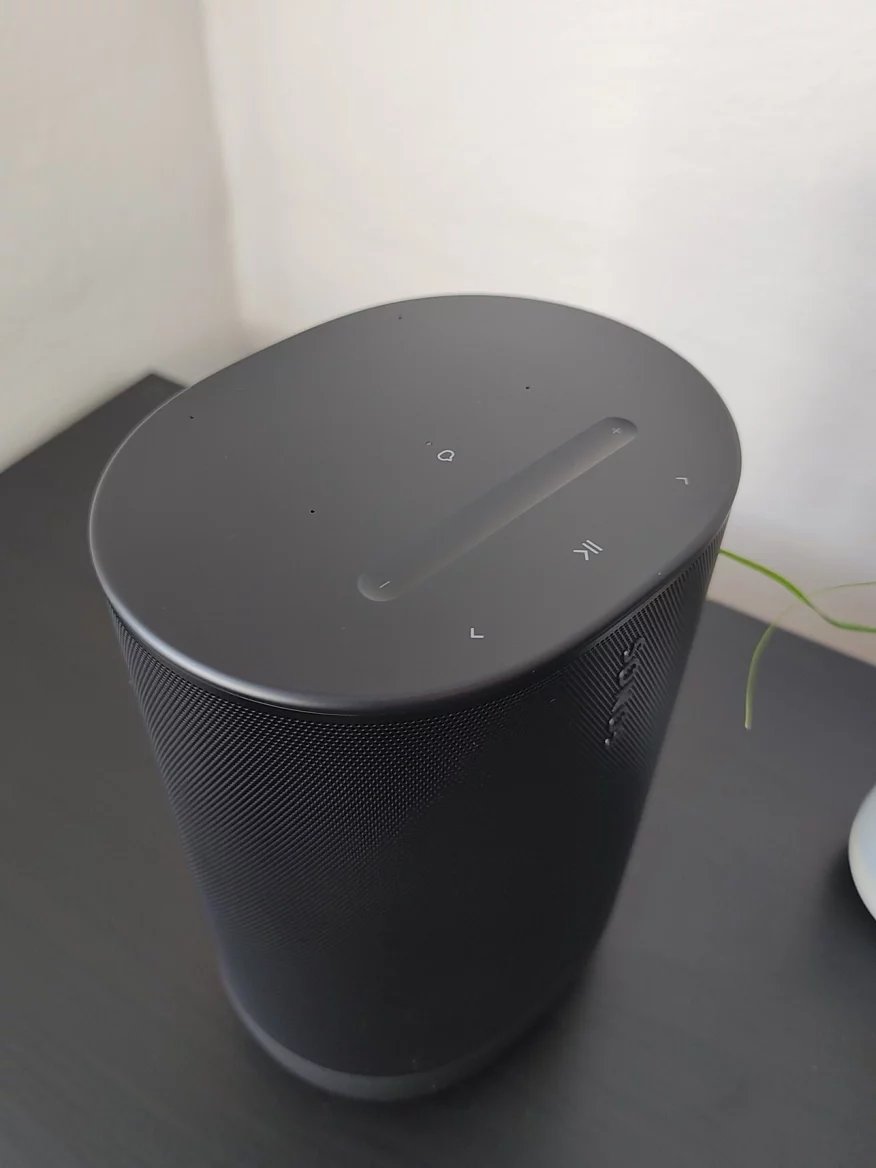 Dotykové kapacitní ovládání rozšířila posuvná linka pro změnu hlasitosti