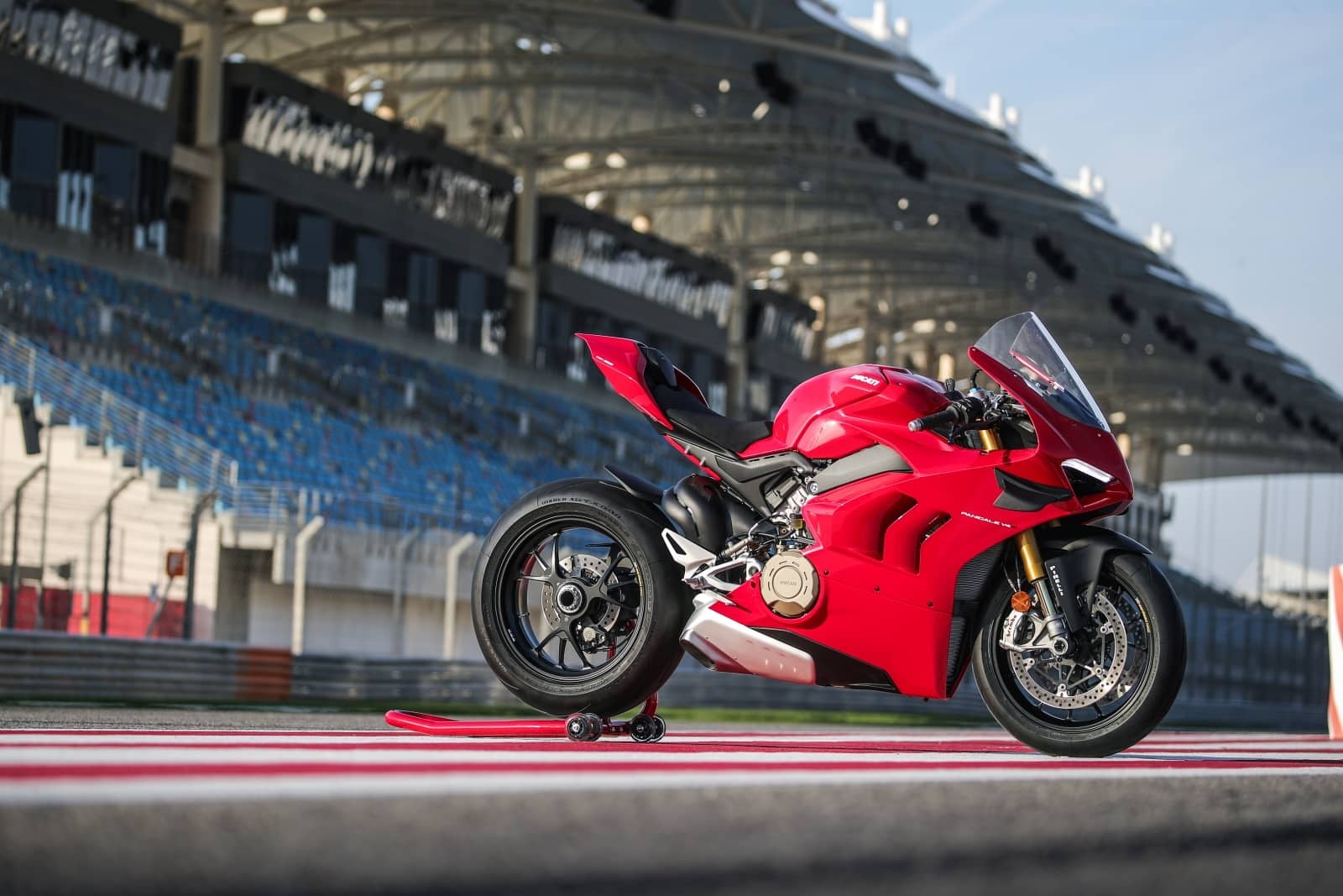 2020-05-DucatiPanigaleV4_056.jpg