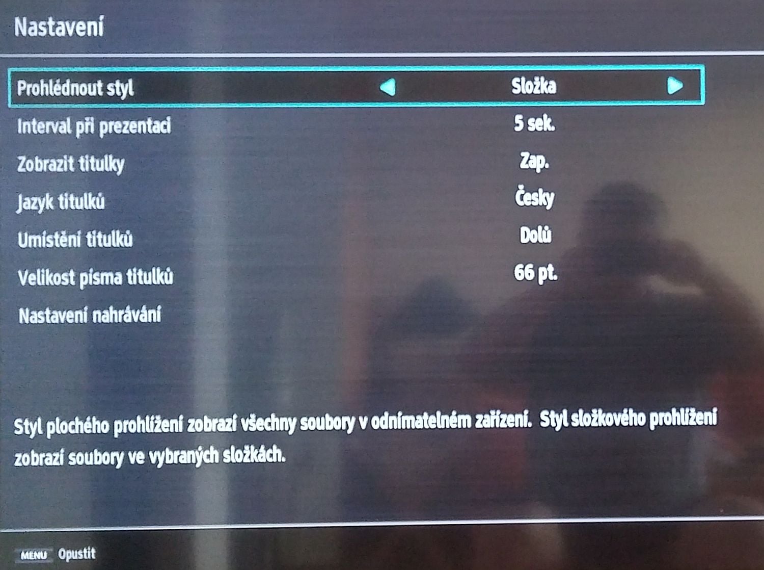 Pochybuji, že nastavených 66 bodů pro velikost titulků opravdu funguje. Byly hodně malé...