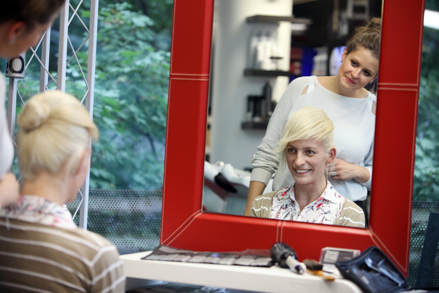 Seriál Až po uši režiséra Jana Hřebejka od 2. listopadu