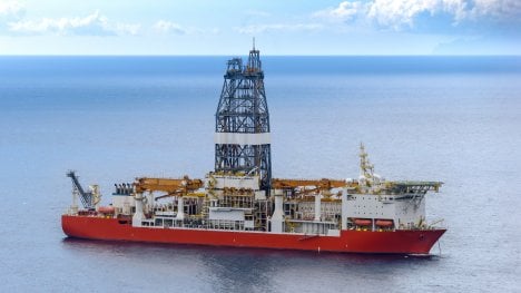 Japonsko spouští projekt, o který se ještě nikdy nikdo nepokusil. Šest kilometrů pod hladinou chce těžit mořský kal plný kritických minerálů