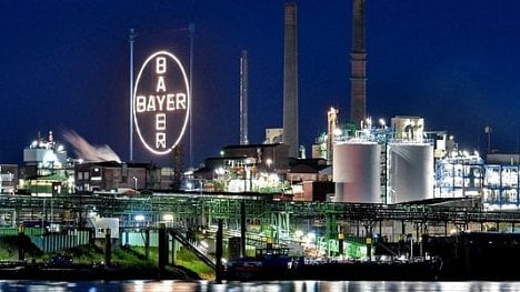 Náhledový obrázek - Bayer se s koupí Monsanta přepočítal. Odškodnění za Roundup ho může stát biliony