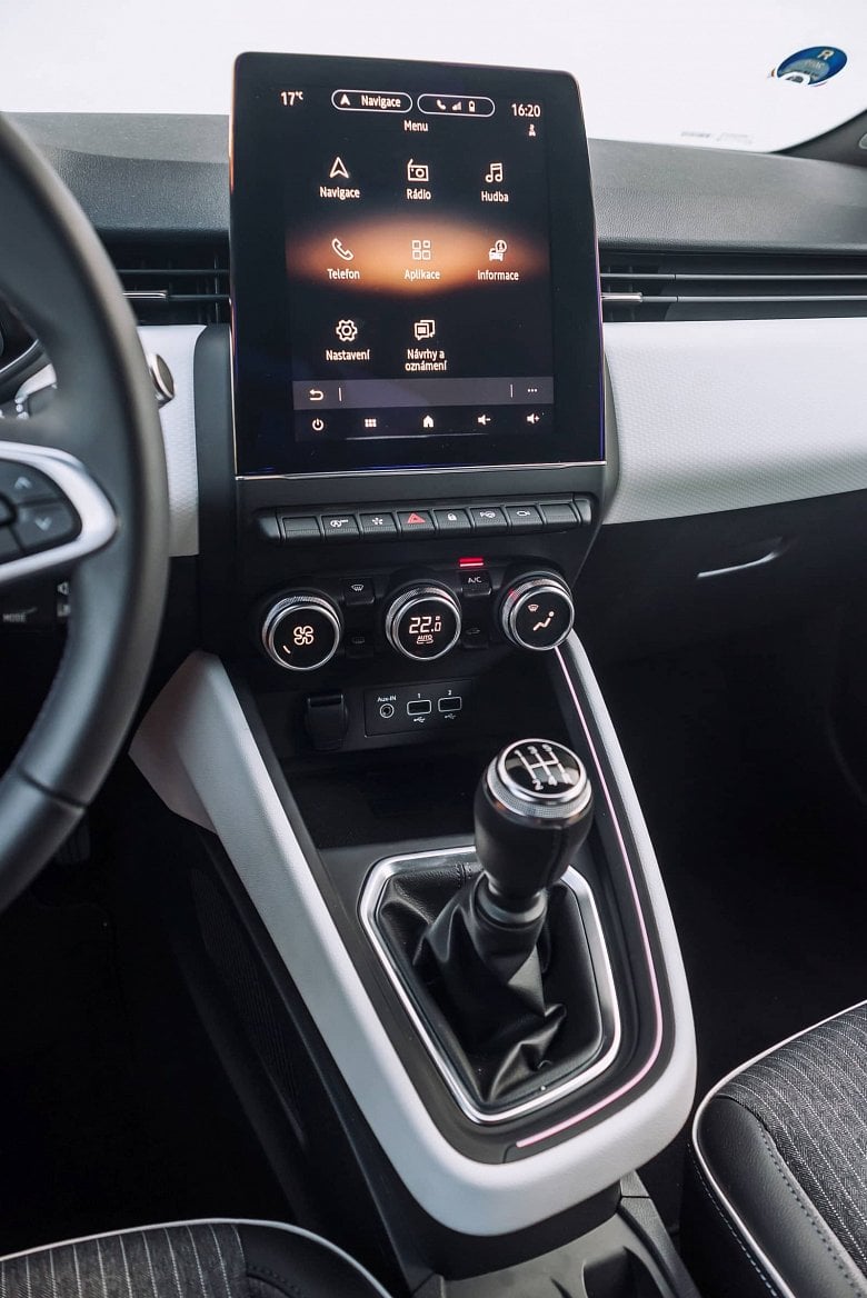 2020-01-RenaultClio023.jpg