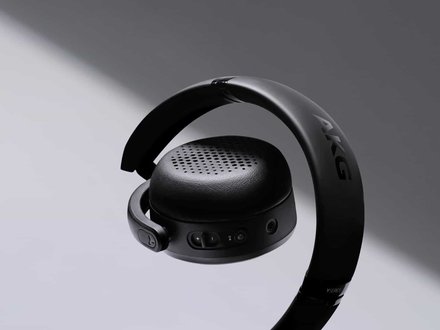 2019-06-Samsung-AKG-Y500-3.jpg