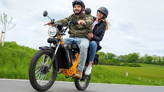 Náhledový obrázek - Elektrický moped ze Zaječic u Pyšel připomínající Babettu definitivně míří do provozu. MDČR schválilo jeho homologaci