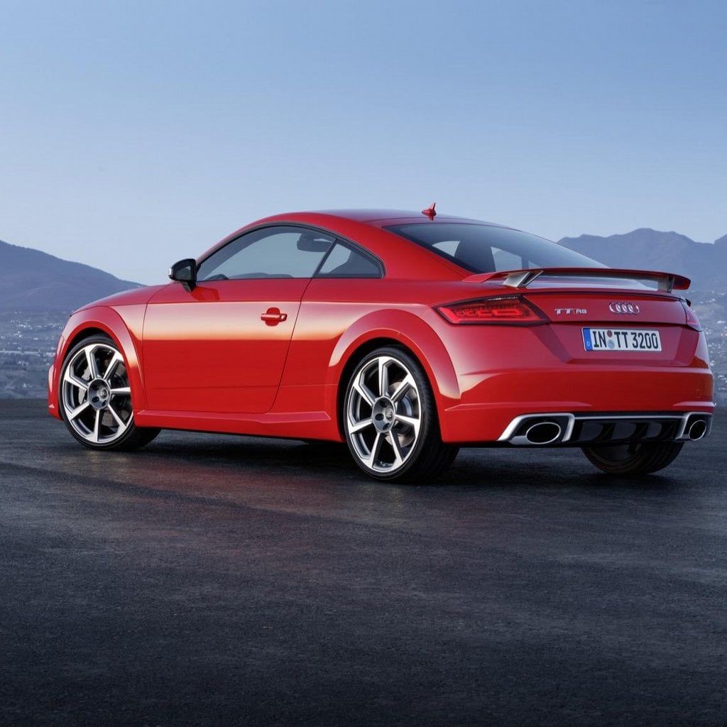 2012-08-audi-tt-rs-2016-18.jpg