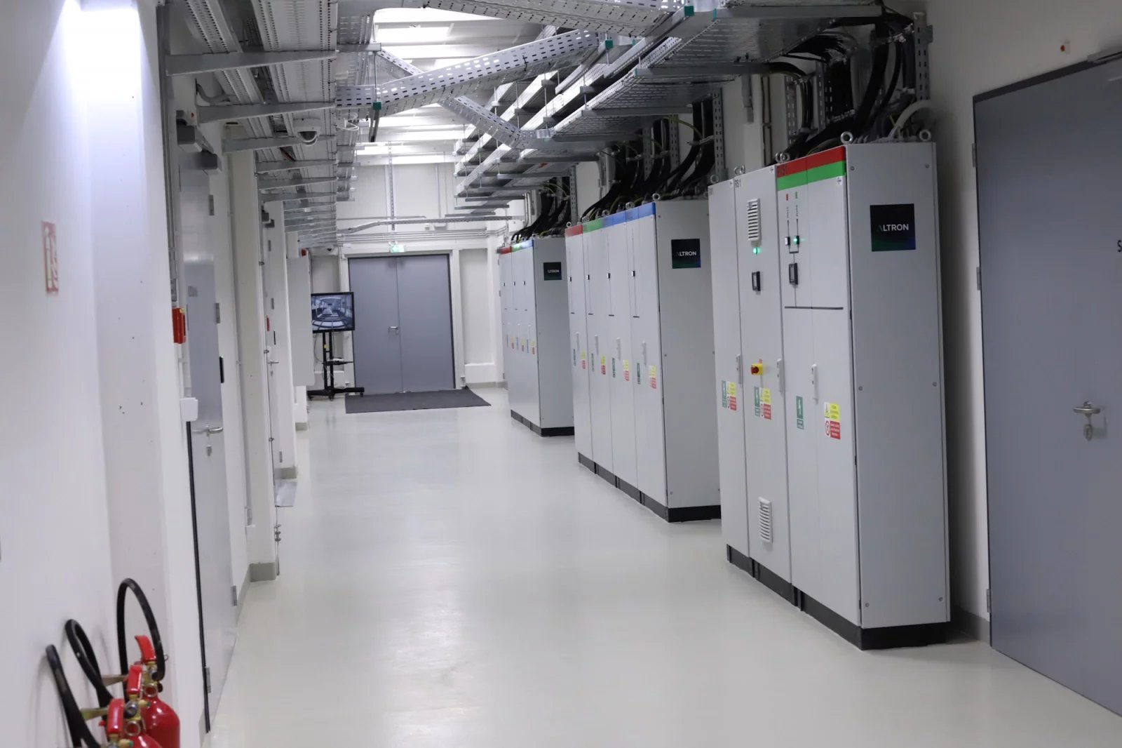 Původní Kokura má pro IT připraveno asi 1,2 MW, nové datacentrum má kapacitu asi 2 MW. Celkem Seznam ve vlastních datacentrech počítá pro IT techniku s příkonem až 6 MW.