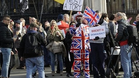 Náhledový obrázek - Británie občany Unie příliš neláká, stále více jich odchází