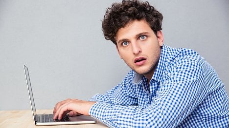 Chyba v celním prohlášení vás může připravit o peníze. Kde žádat o jejich vrácení?