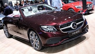 Náhledový obrázek - Ženeva 2017: Mercedes třídy E Coupé a Cabrio čeká na silnější motory