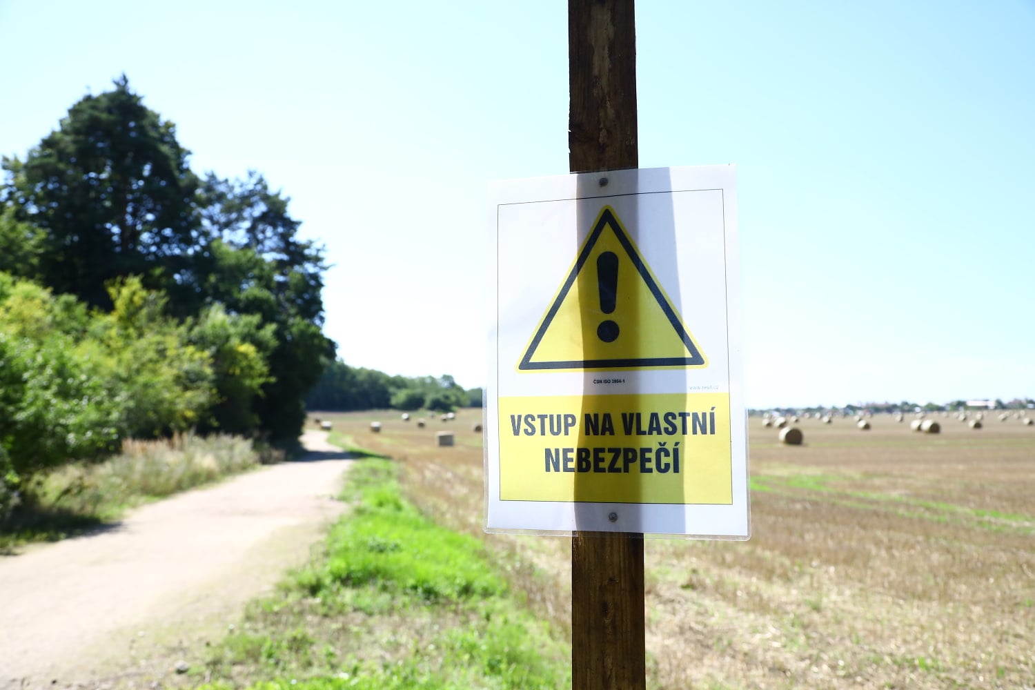 Část bývalého vojenského cvičiště je zamořena azbestem