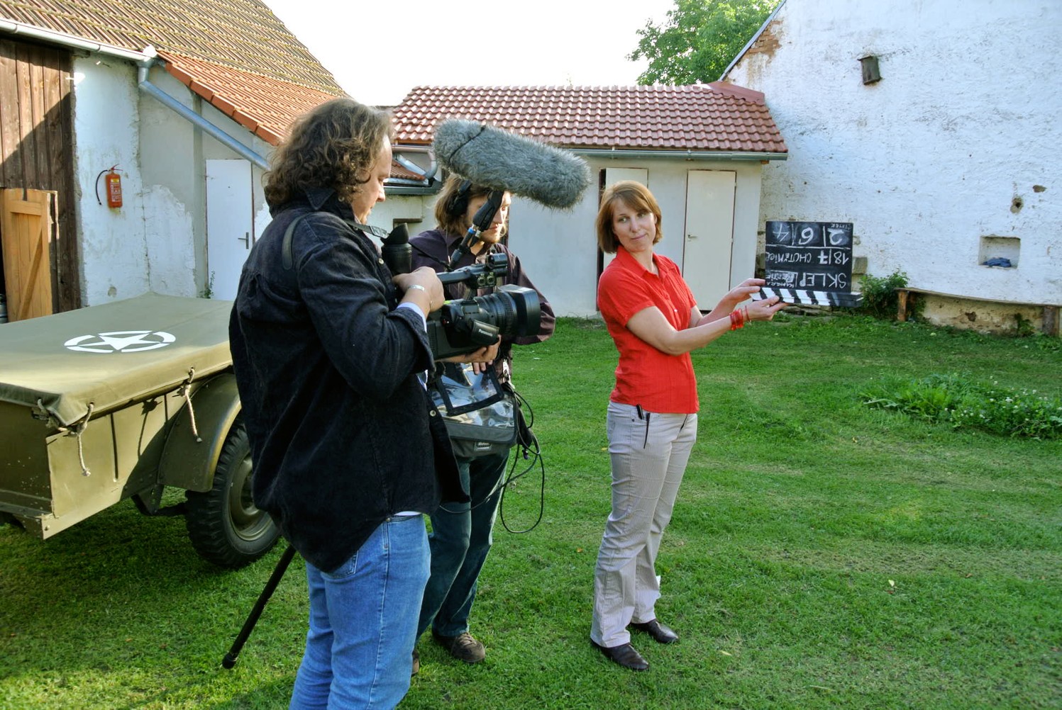 Dokumenty Girl Power, Kino Lucerna a Počátky v České televizi