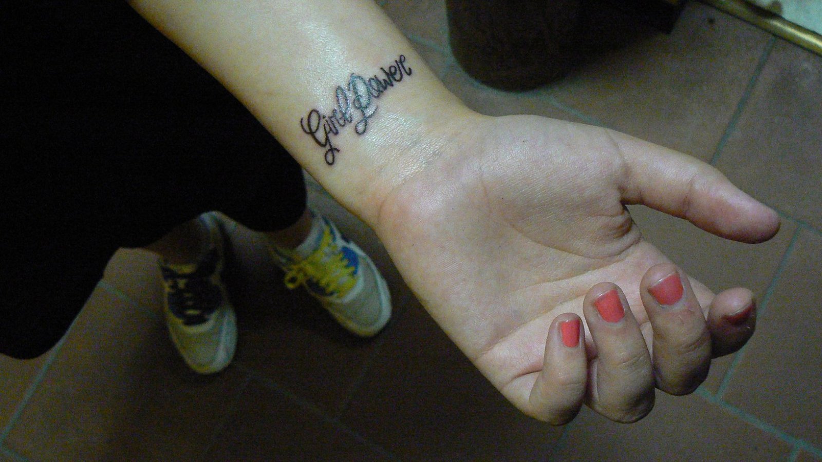 Dokumenty Girl Power, Kino Lucerna a Počátky v České televizi