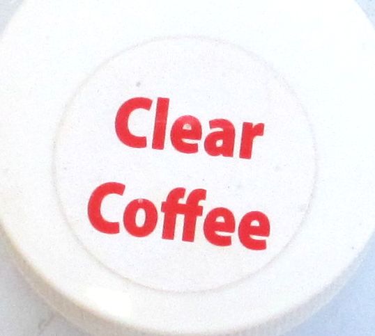 Vysoké koncentrace methylmethakrylátu - MMA (nad 80 %) mohou způsobit dlouhodobé poškození nehtů, jsou dráždivé při vdechování a pro kůži. Ve výrobku bylo zjištěno 98 % MMA. Výrobce/Dovozce/Distributor/Země původu: neuvedeno. Prodejce/poskytovatel služby: Hung Nguyen Thi Viet, provozovna manikúry, Hrádek nad Nisou