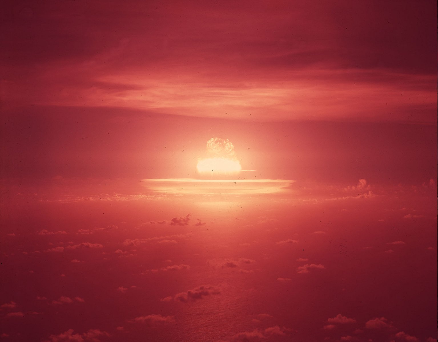 Spektrum uvede seriál Olivera Stonea Neznámé dějiny USA