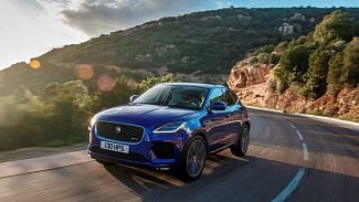 Náhledový obrázek - Jaguar E-Pace nyní s adaptivním podvozkem, AI technologiemi a hospodárným zážehovým motorem o výkonu 200 koní