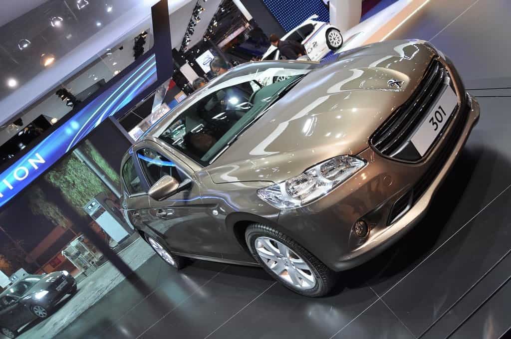 2011-12-peugeot-301-2.jpg