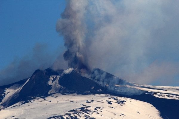 2011-10-sopka-etna-4.jpg