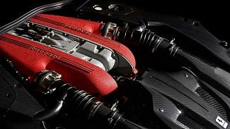 Náhledový obrázek - Vrcholné modely Ferrari si ponechají motory V12 bez turba