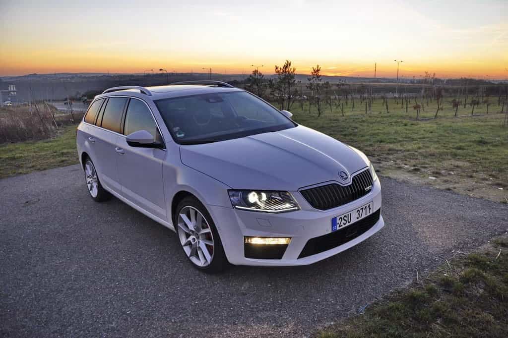2011-04-c5a1koda-octavia-rs-combi-2-0-tdi-dsg-23.jpg