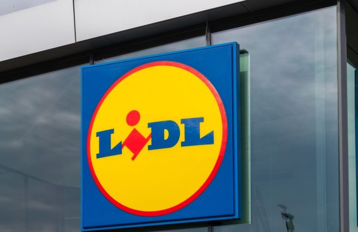 Lidl se chystá otevřít vlastní hospodu. Bude v ní prodávat pivo, víno i likéry