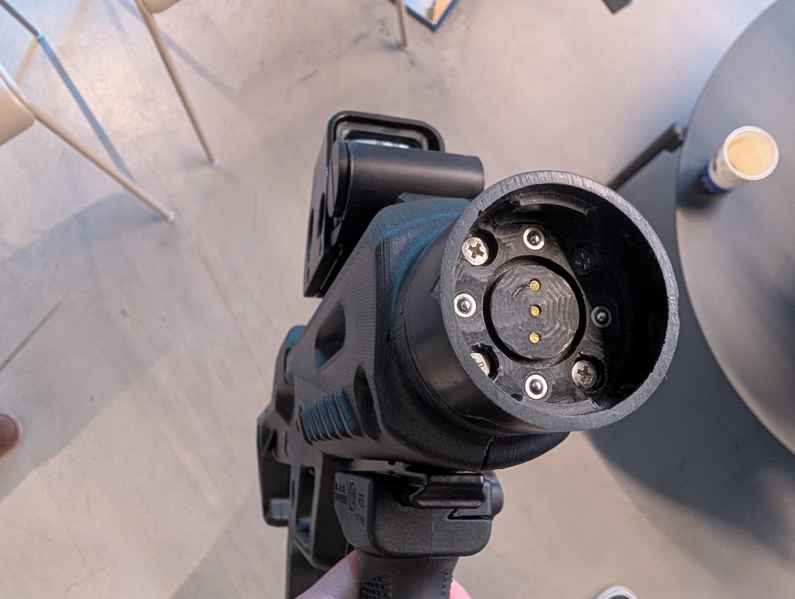 Puška proti dronům od společnosti ParaZero