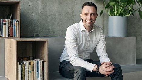 Náhledový obrázek - Chybu v doručení zákazník vždy vnímá jako selhání e-shopu, říká šéf kurýrní služby DoDo a startupový investor Michal Menšík