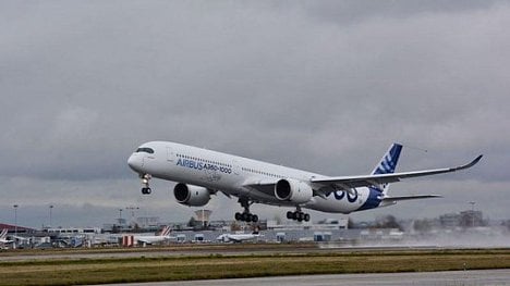 Náhledový obrázek - Airbus A350-1000 dnes poprvé vzlétl. V hledáčku má největší Boeing