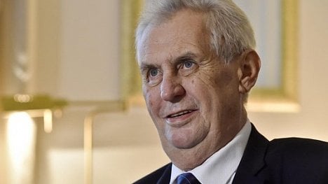 Náhledový obrázek - Zeman neví, proč je jeho poradce Jie Ťien-ming vyšetřován. Mynářovu cestu platil Hrad