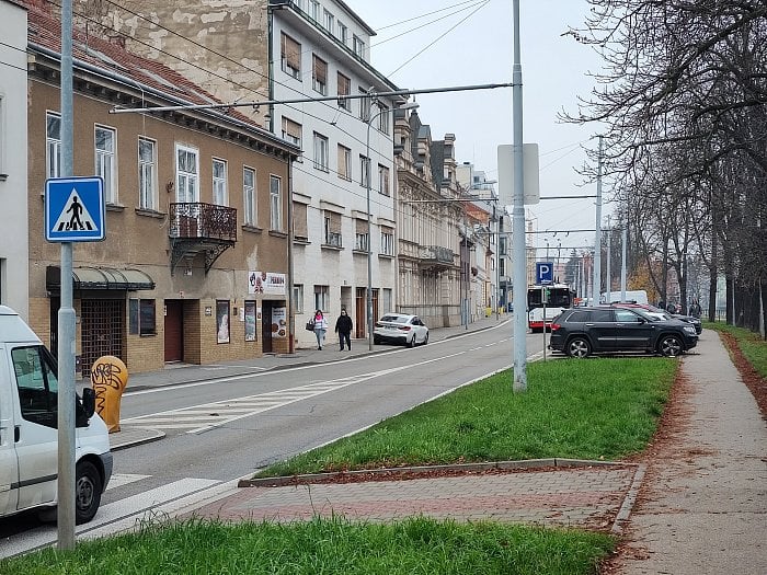 2násobný teleobjektiv (zdroj: Cnews)